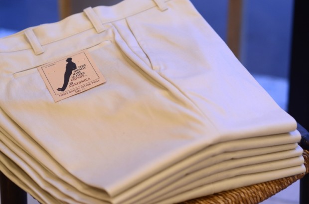 TRIM FIT PANT / IVORY