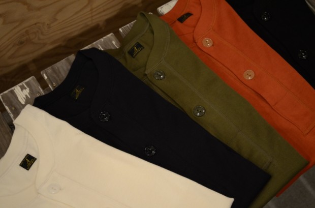 LONG SLEEVE HENLY NECK TEE