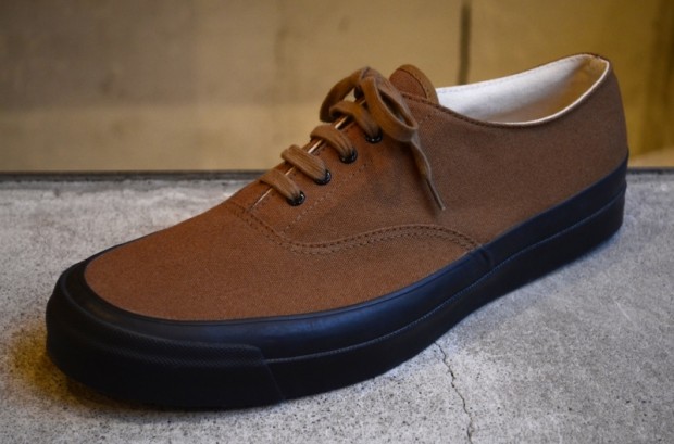 Wakouwa Canvas Sneaker