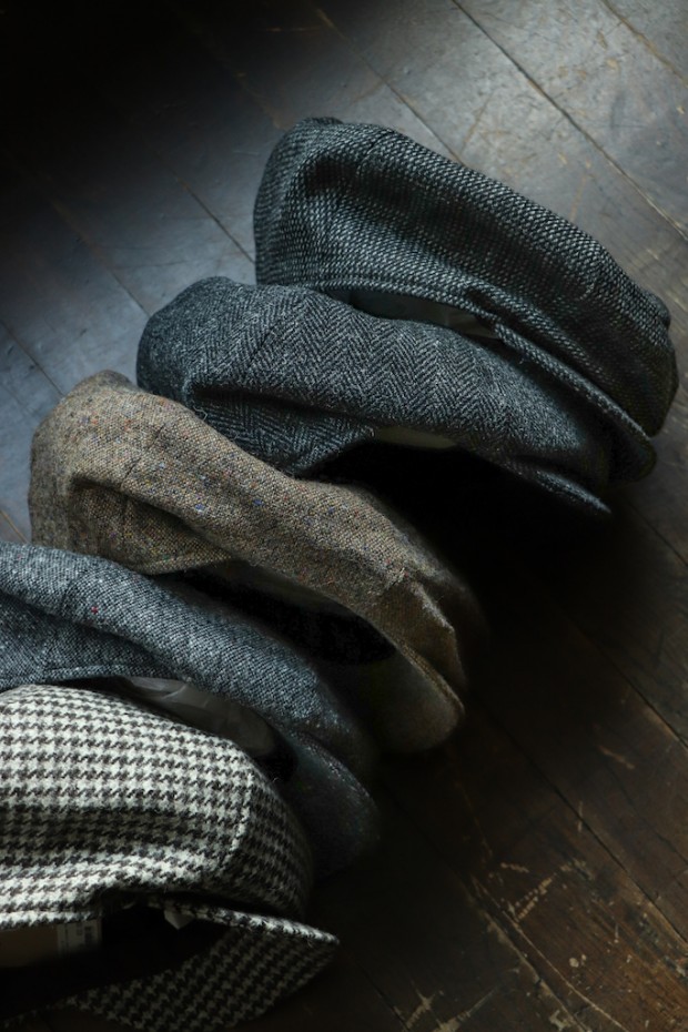 アナトミカ アーカイブ生地のキャップ